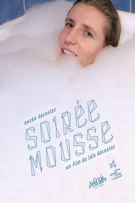    Second confinement, I film my younger sister Auréa taking her bath. She confides to me her doubts about her future and the difficulty of having love affairs.  